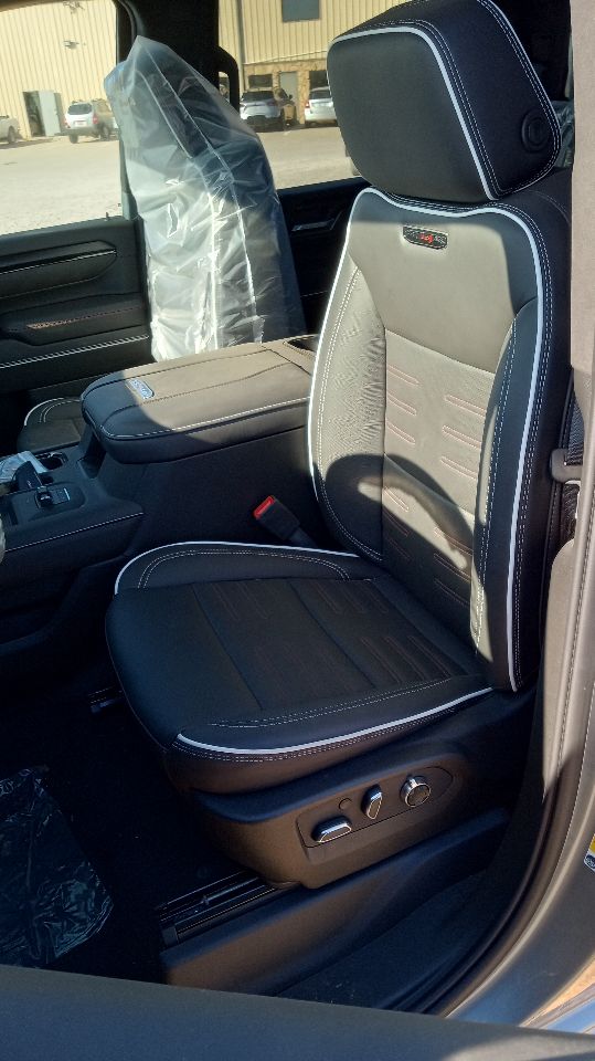 https://f005.backblazeb2.com/file/img-partshotlines-com/Inventory/OK45/Vehicle/36547_12.jpg