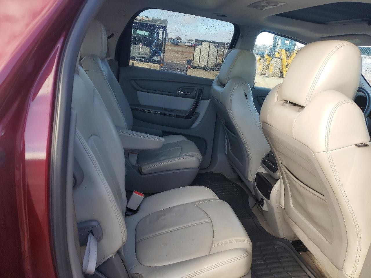 https://f005.backblazeb2.com/file/img-partshotlines-com/Inventory/OK45/Vehicle/36588_10.jpg