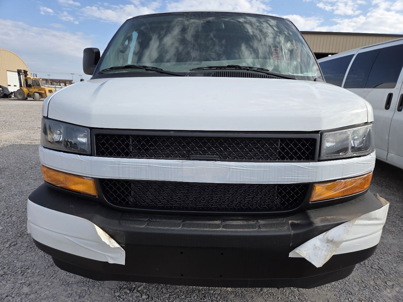 https://f005.backblazeb2.com/file/img-partshotlines-com/Inventory/OK45/Vehicle/37260_01.jpg