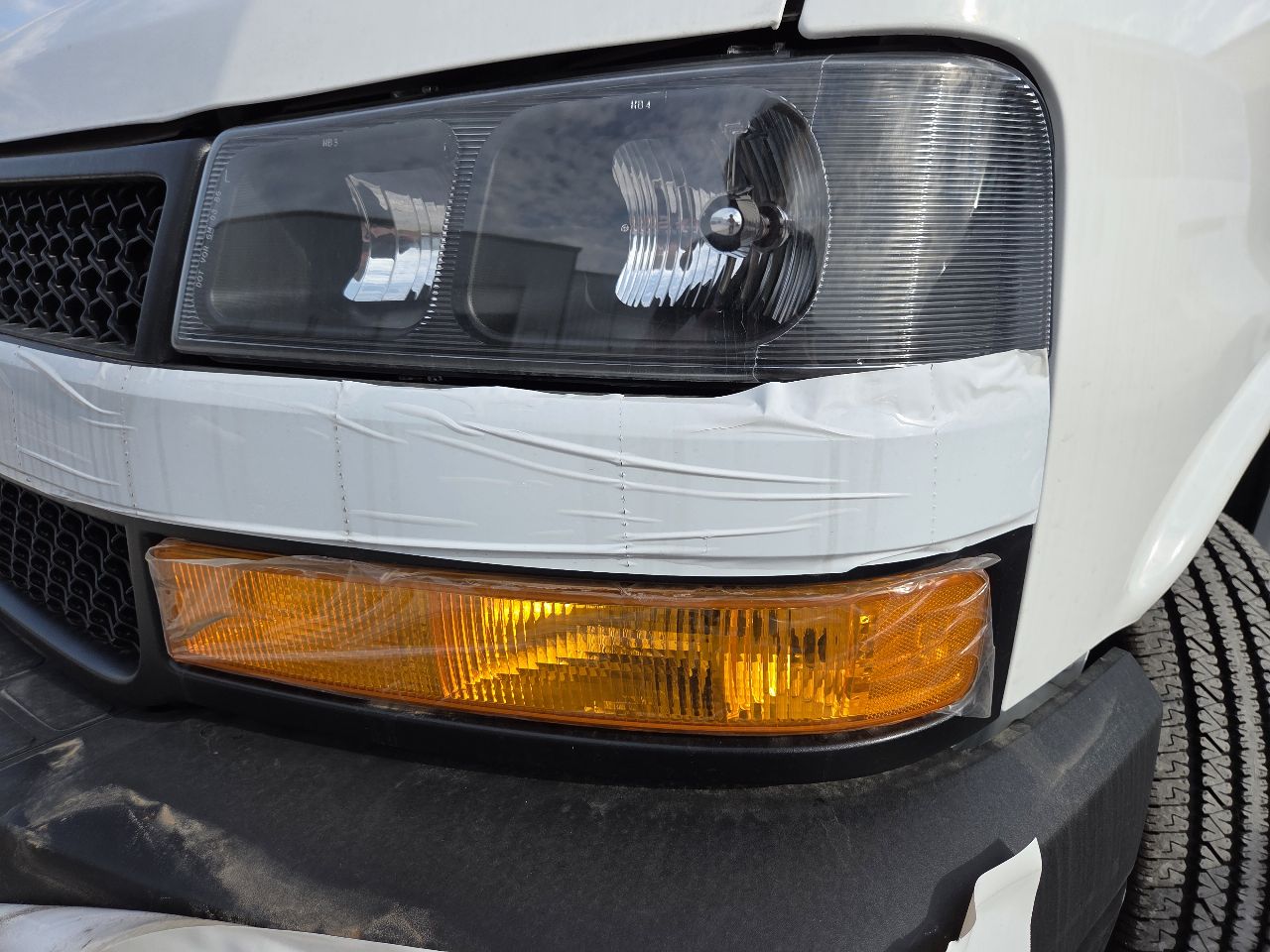 https://f005.backblazeb2.com/file/img-partshotlines-com/Inventory/OK45/Vehicle/37260_04.jpg