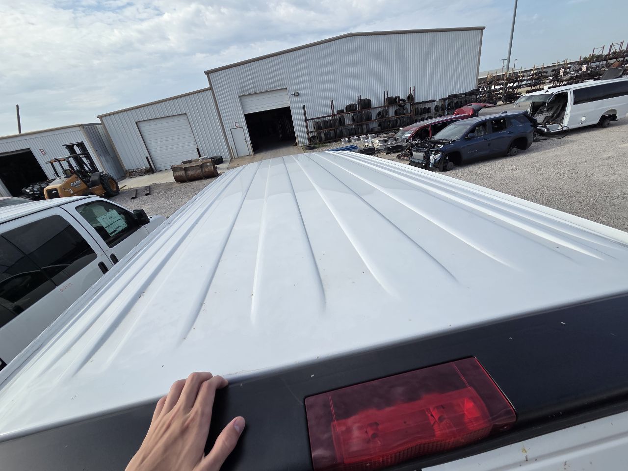 https://f005.backblazeb2.com/file/img-partshotlines-com/Inventory/OK45/Vehicle/37260_11.jpg