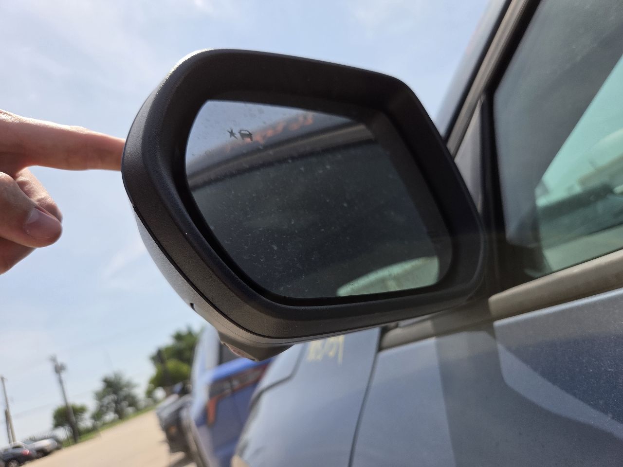 Vehicle/37317_08.jpg