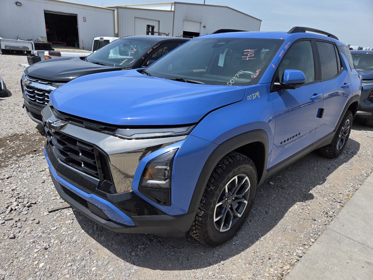 Vehicle/37318_03.jpg