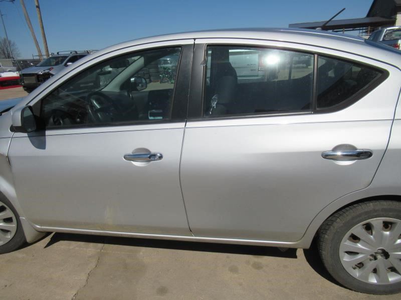 https://f005.backblazeb2.com/file/img-partshotlines-com/Inventory/OK54/Vehicle/28842_08.jpg