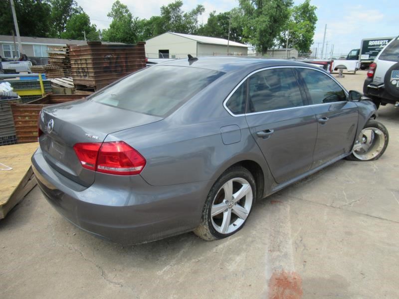 https://f005.backblazeb2.com/file/img-partshotlines-com/Inventory/OK54/Vehicle/31097_05.jpg