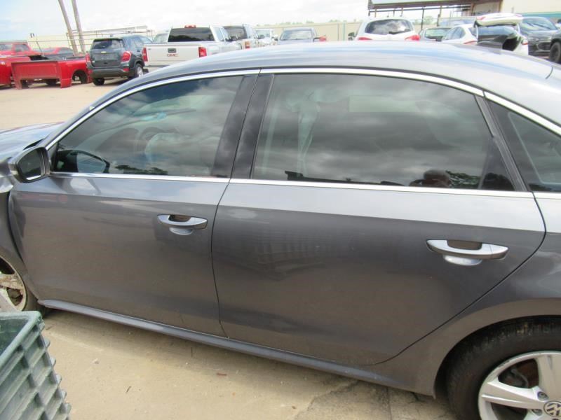 https://f005.backblazeb2.com/file/img-partshotlines-com/Inventory/OK54/Vehicle/31097_08.jpg