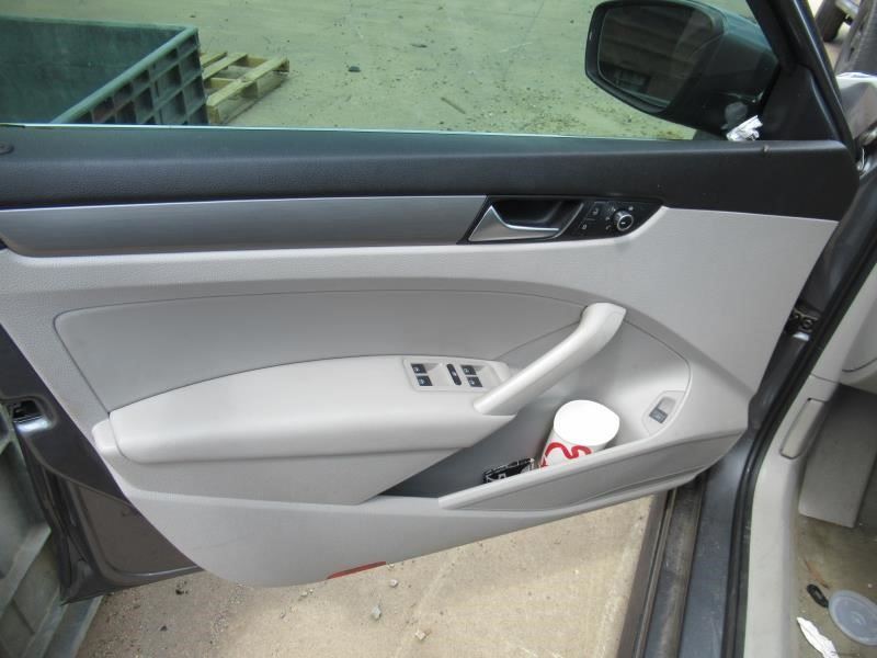 https://f005.backblazeb2.com/file/img-partshotlines-com/Inventory/OK54/Vehicle/31097_11.jpg