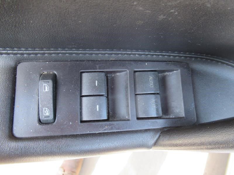 https://f005.backblazeb2.com/file/img-partshotlines-com/Inventory/OK54/Vehicle/31404_12.jpg
