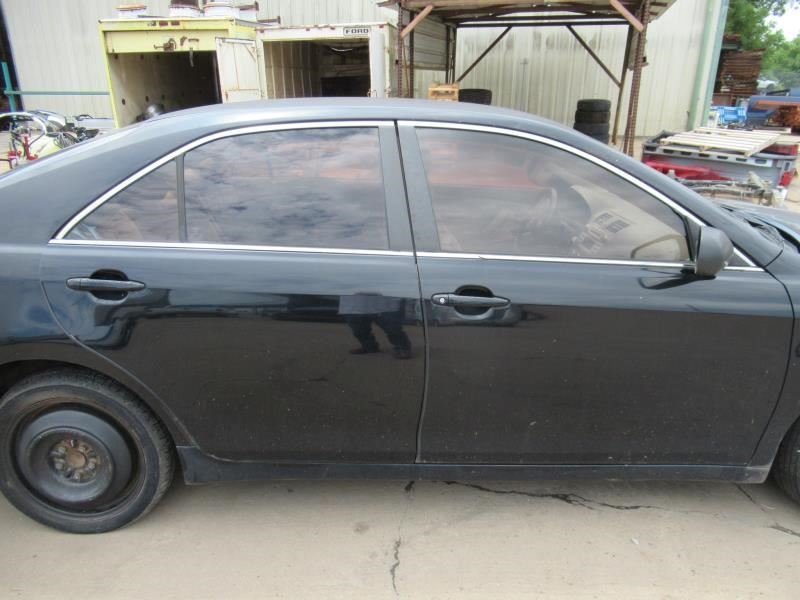 https://f005.backblazeb2.com/file/img-partshotlines-com/Inventory/OK54/Vehicle/31430_04.jpg