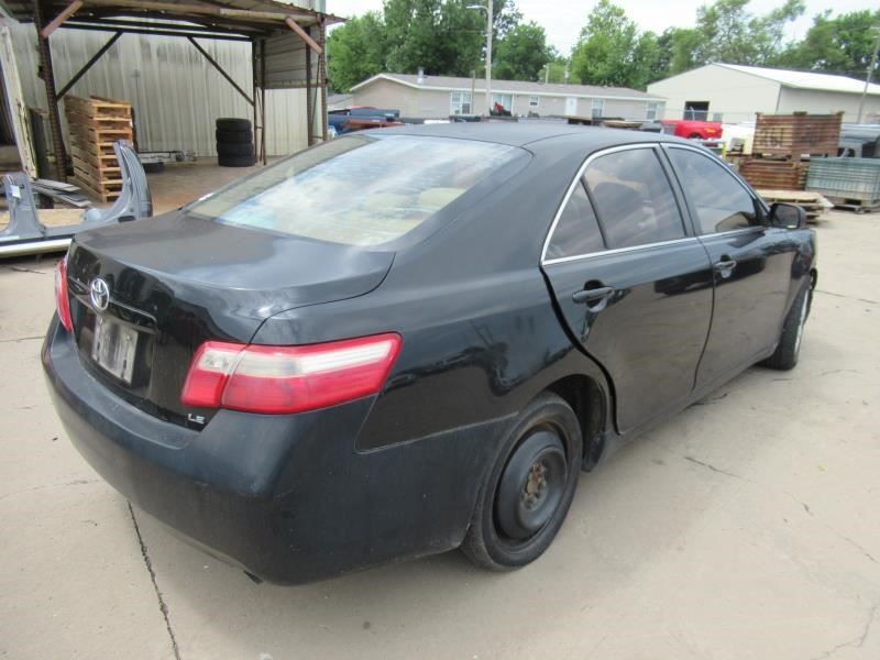 https://f005.backblazeb2.com/file/img-partshotlines-com/Inventory/OK54/Vehicle/31430_05.jpg