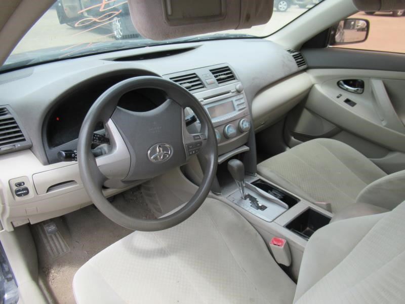 https://f005.backblazeb2.com/file/img-partshotlines-com/Inventory/OK54/Vehicle/31430_08.jpg