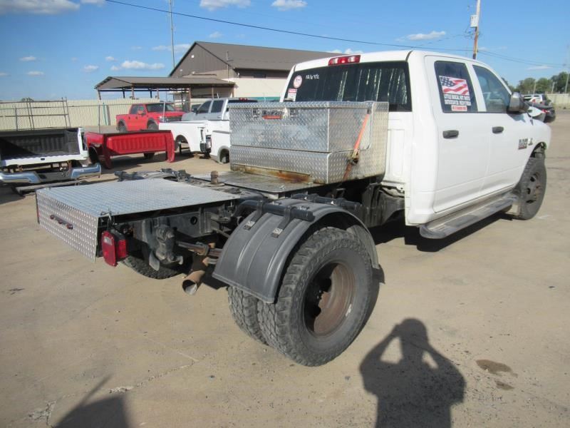 https://f005.backblazeb2.com/file/img-partshotlines-com/Inventory/OK54/Vehicle/31835_05.jpg