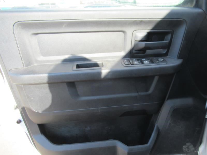 https://f005.backblazeb2.com/file/img-partshotlines-com/Inventory/OK54/Vehicle/31835_12.jpg