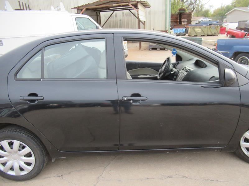 https://f005.backblazeb2.com/file/img-partshotlines-com/Inventory/OK54/Vehicle/32048_04.jpg