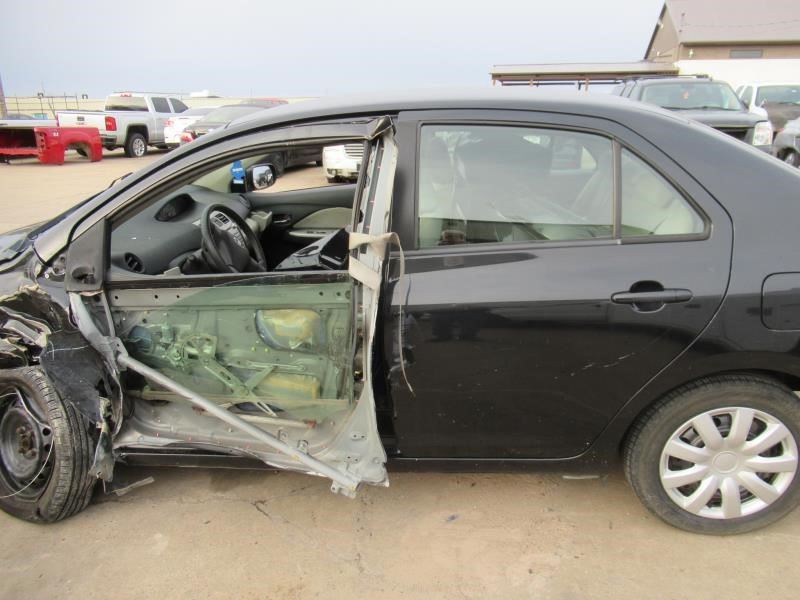 https://f005.backblazeb2.com/file/img-partshotlines-com/Inventory/OK54/Vehicle/32048_08.jpg