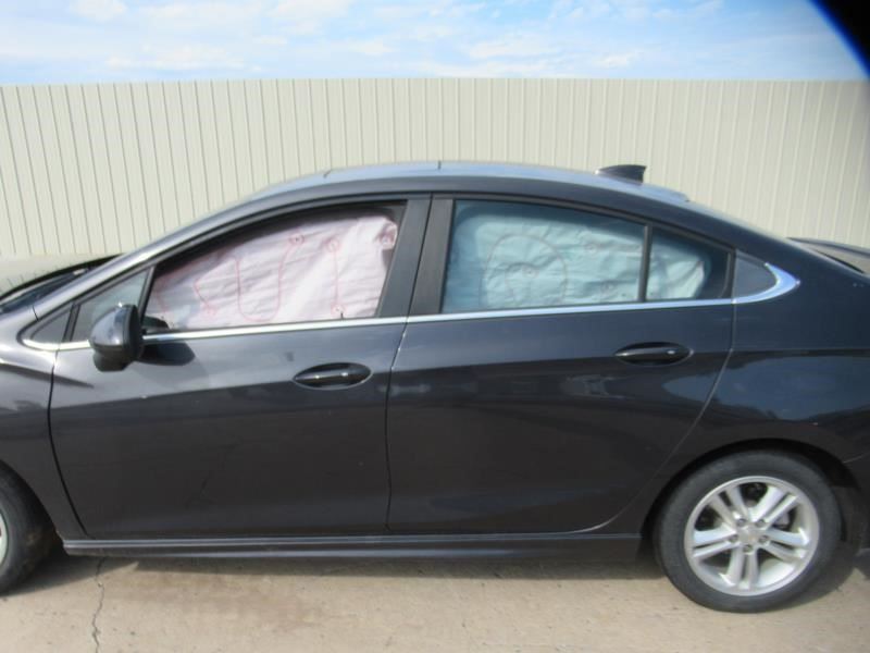 https://f005.backblazeb2.com/file/img-partshotlines-com/Inventory/OK54/Vehicle/33656_08.jpg