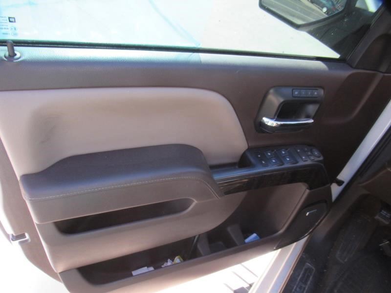 Vehicle/33840_10.jpg