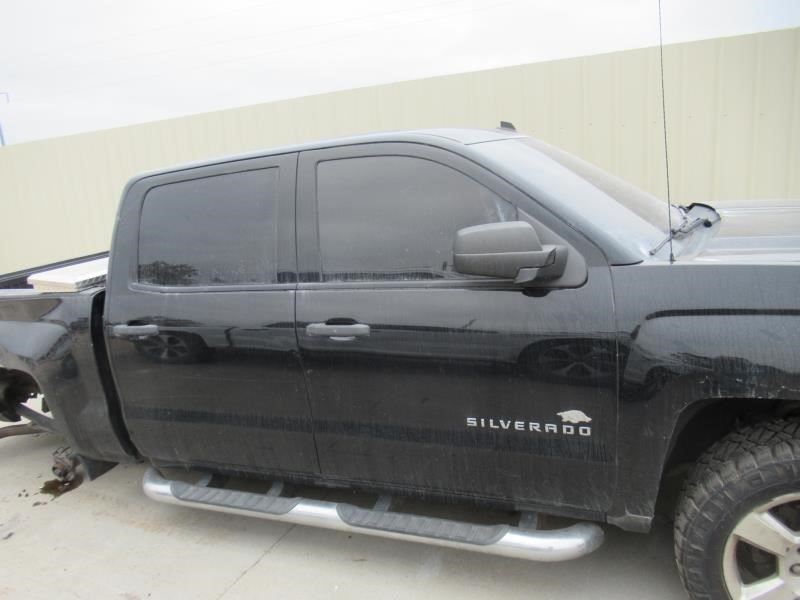 Vehicle/33923_04.jpg