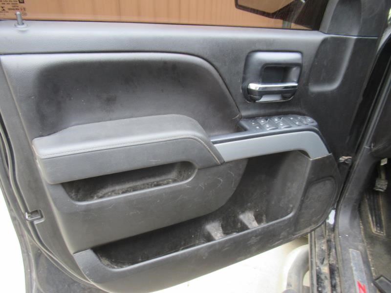 Vehicle/33923_10.jpg