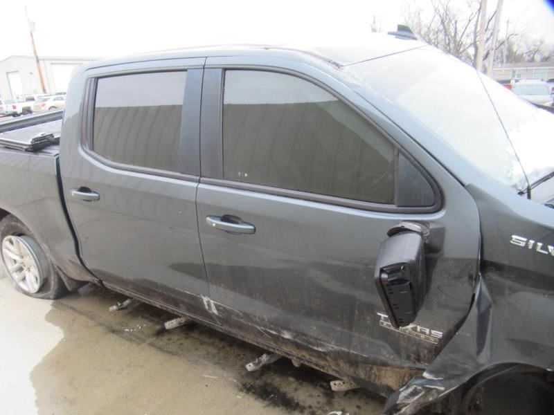 Vehicle/34167_04.jpg