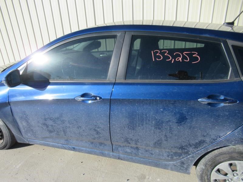 https://f005.backblazeb2.com/file/img-partshotlines-com/Inventory/OK54/Vehicle/34237_08.jpg