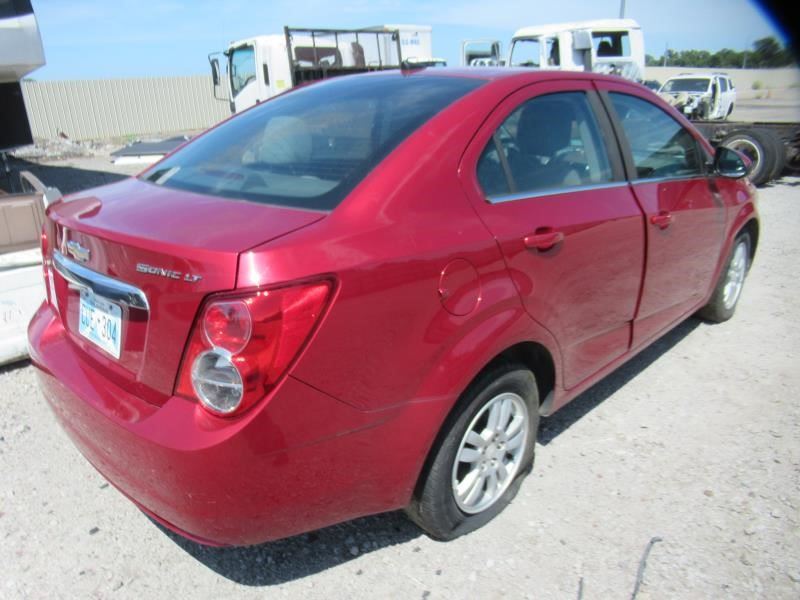 https://f005.backblazeb2.com/file/img-partshotlines-com/Inventory/OK54/Vehicle/35317_05.jpg