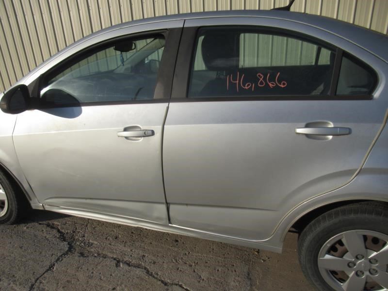 https://f005.backblazeb2.com/file/img-partshotlines-com/Inventory/OK54/Vehicle/36196_09.jpg