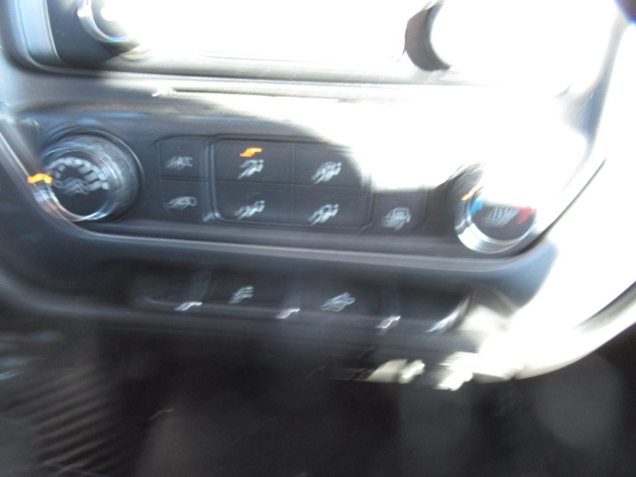 Vehicle/36351_03.jpg