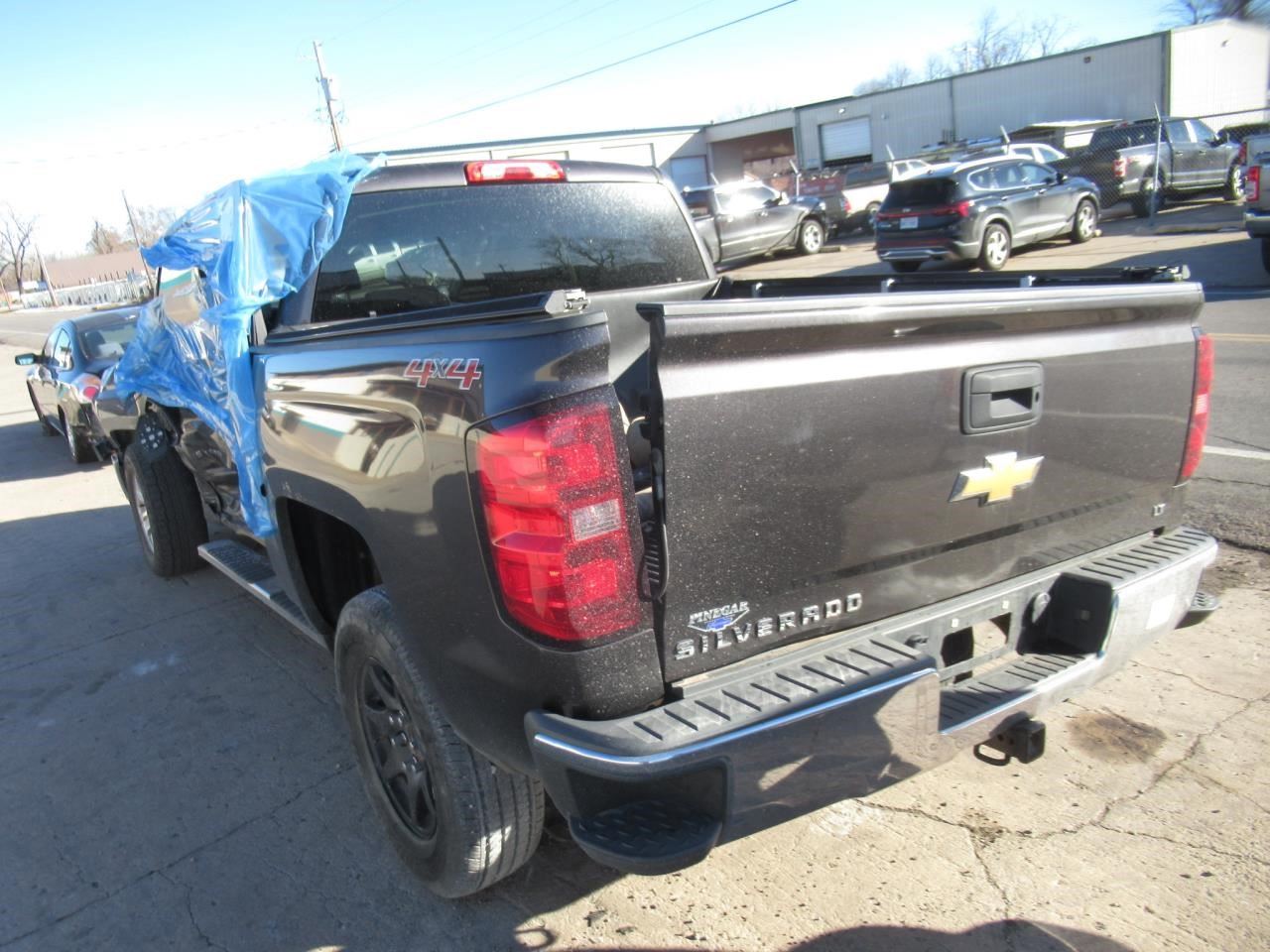 Vehicle/36351_12.jpg