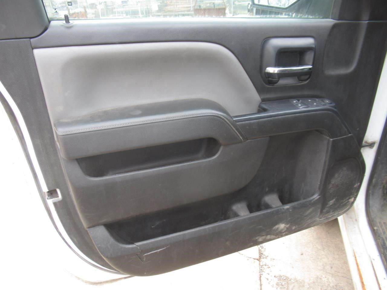 Vehicle/36440_11.jpg