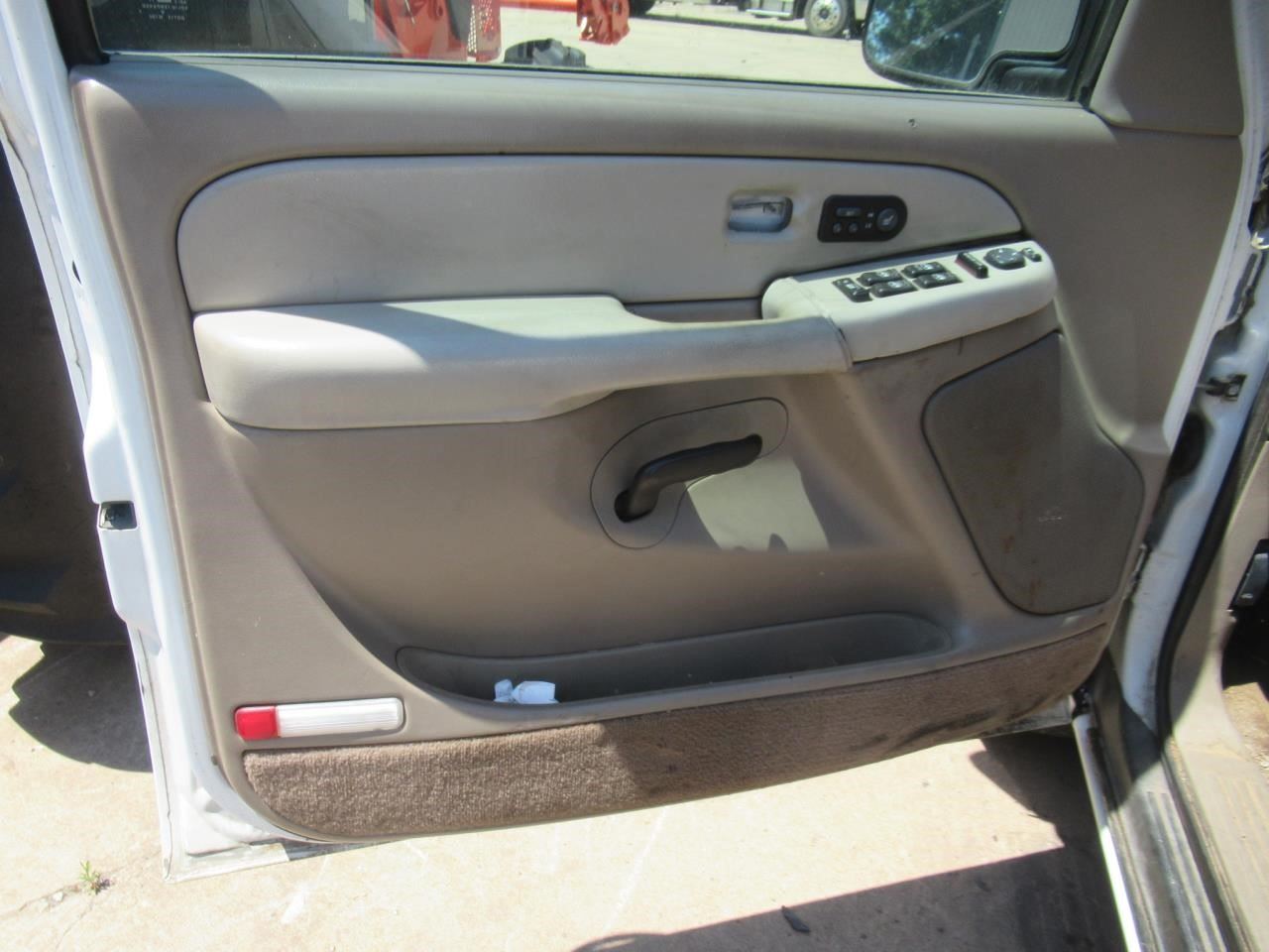 https://f005.backblazeb2.com/file/img-partshotlines-com/Inventory/OK54/Vehicle/36982_11.jpg