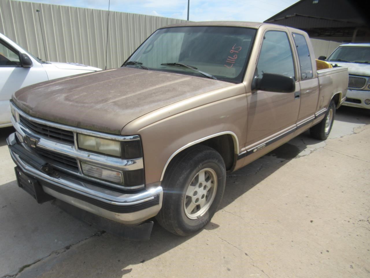https://f005.backblazeb2.com/file/img-partshotlines-com/Inventory/OK54/Vehicle/37159_01.jpg