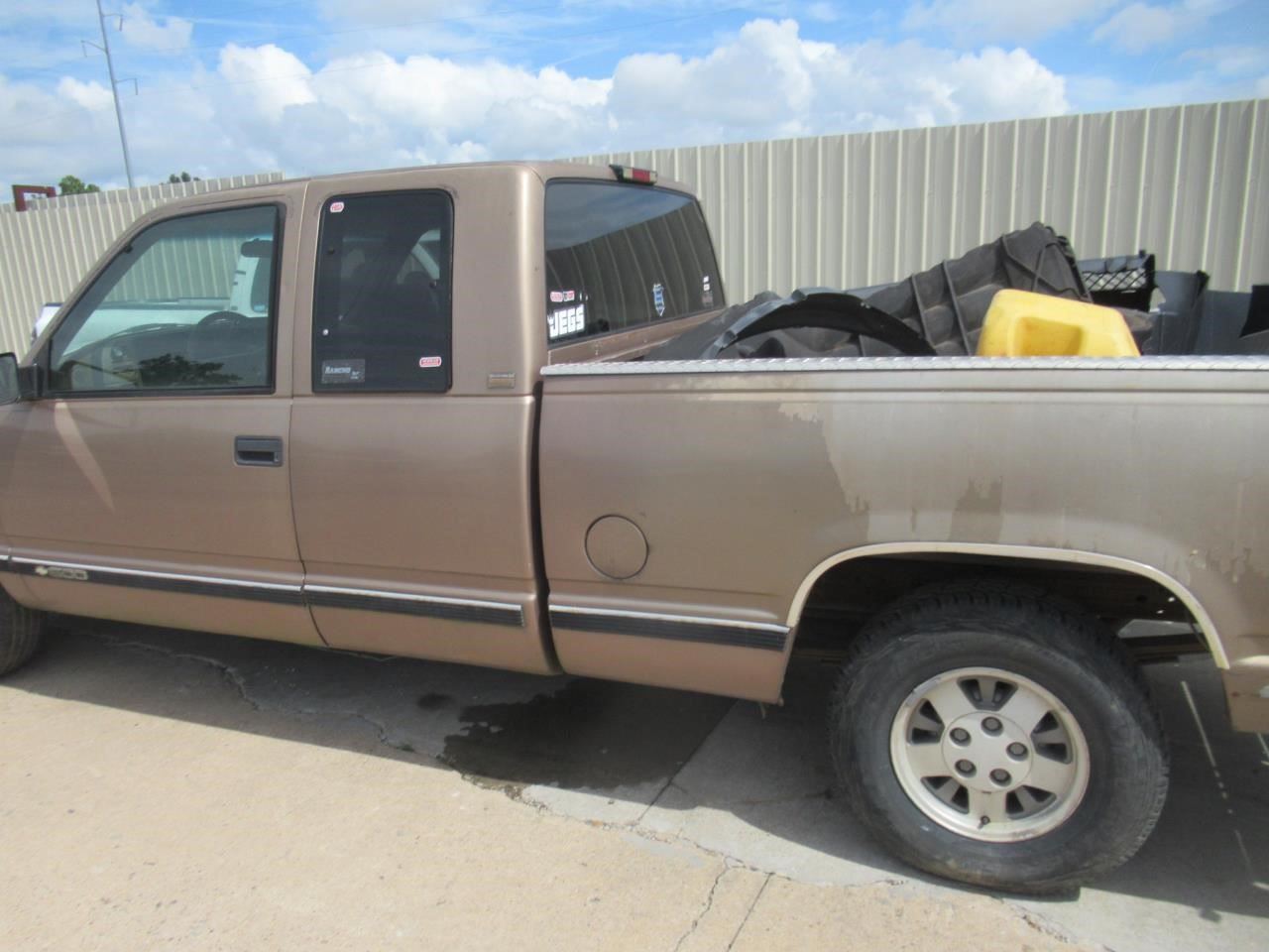 https://f005.backblazeb2.com/file/img-partshotlines-com/Inventory/OK54/Vehicle/37159_08.jpg