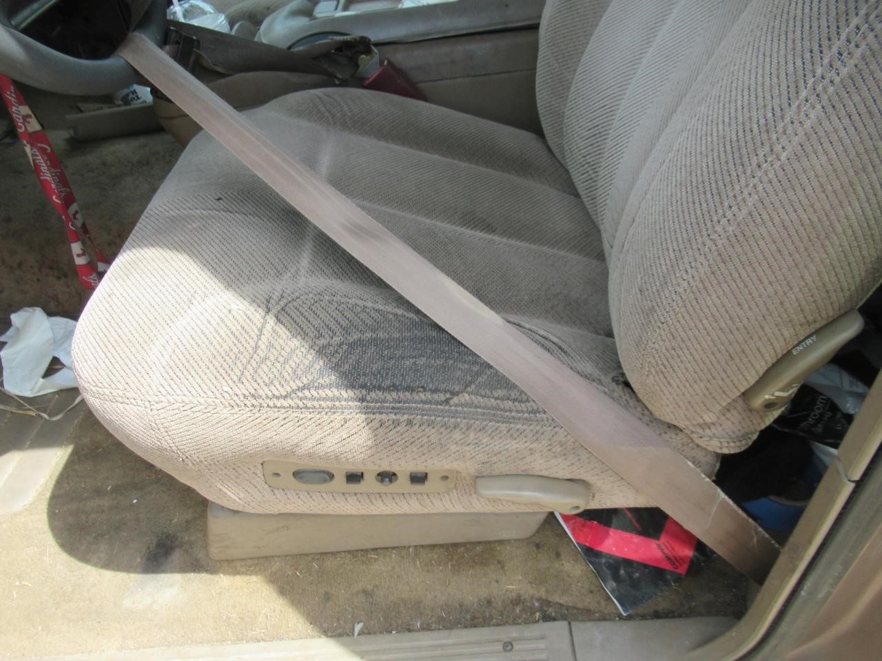 https://f005.backblazeb2.com/file/img-partshotlines-com/Inventory/OK54/Vehicle/37159_12.jpg