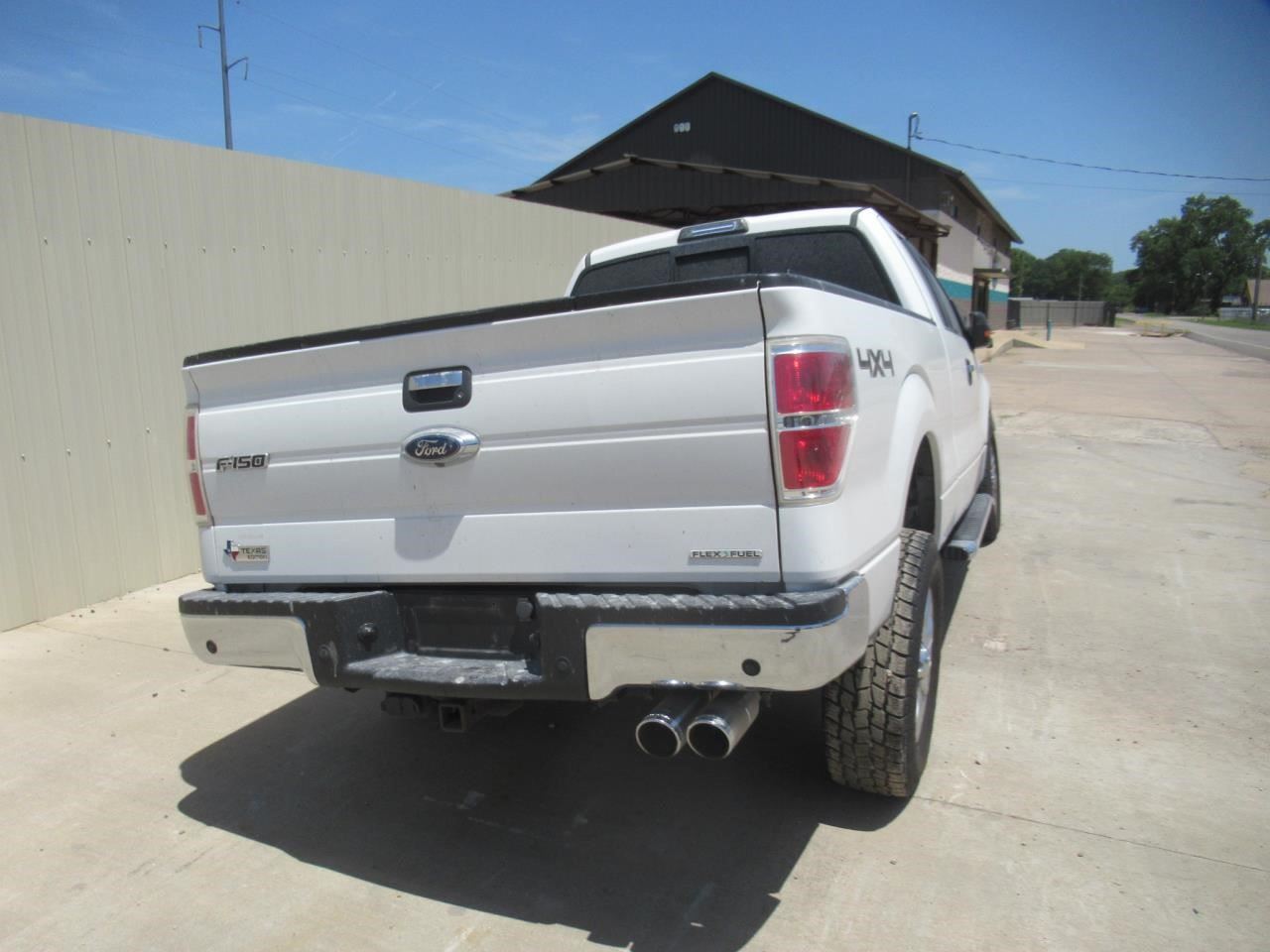 https://f005.backblazeb2.com/file/img-partshotlines-com/Inventory/OK54/Vehicle/37365_06.jpg