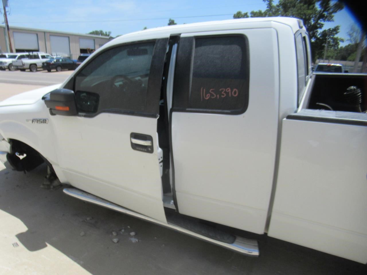 https://f005.backblazeb2.com/file/img-partshotlines-com/Inventory/OK54/Vehicle/37365_09.jpg