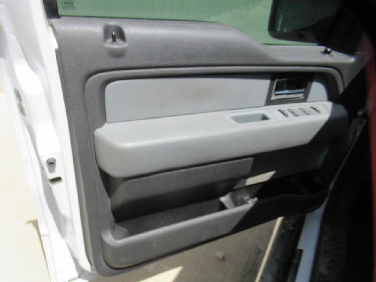 https://f005.backblazeb2.com/file/img-partshotlines-com/Inventory/OK54/Vehicle/37365_11.jpg