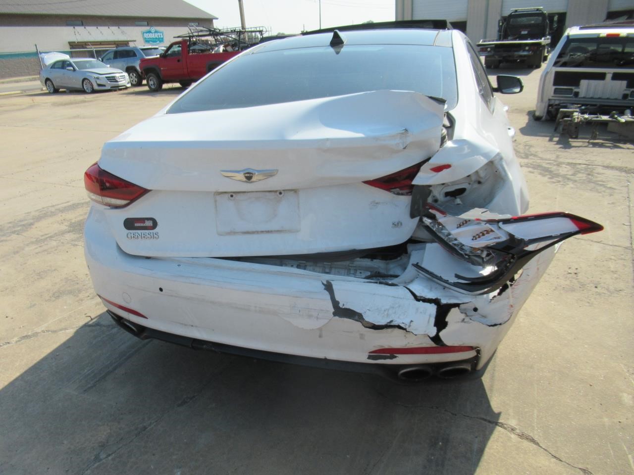 https://f005.backblazeb2.com/file/img-partshotlines-com/Inventory/OK54/Vehicle/37494_06.jpg