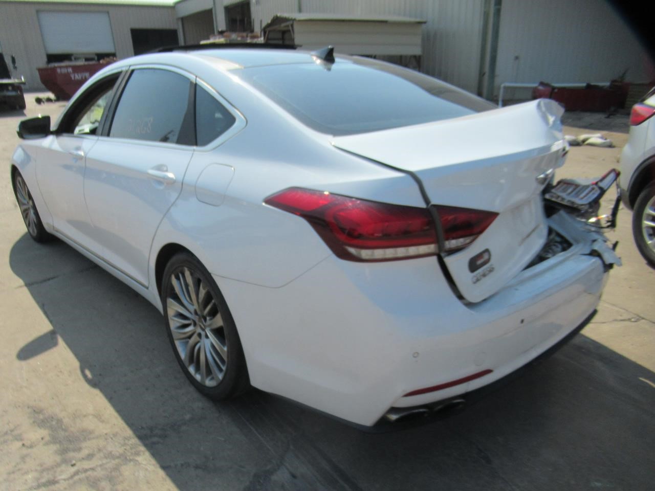 https://f005.backblazeb2.com/file/img-partshotlines-com/Inventory/OK54/Vehicle/37494_07.jpg
