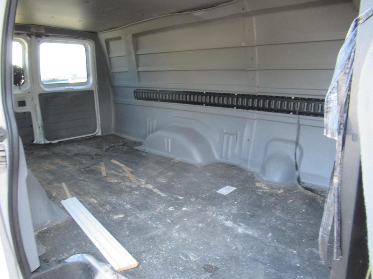 https://f005.backblazeb2.com/file/img-partshotlines-com/Inventory/OK54/Vehicle/37540_05.jpg
