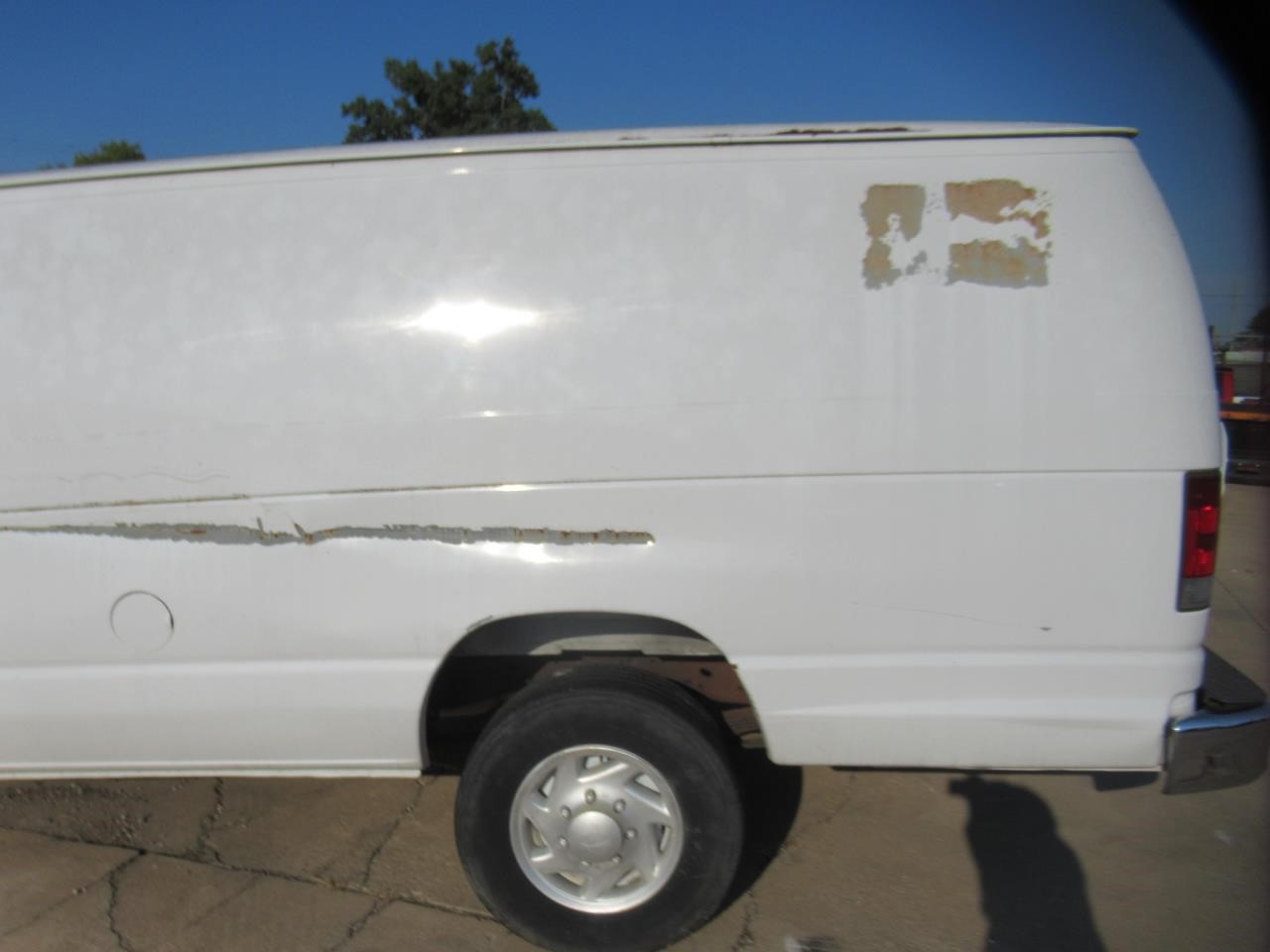 https://f005.backblazeb2.com/file/img-partshotlines-com/Inventory/OK54/Vehicle/37540_10.jpg