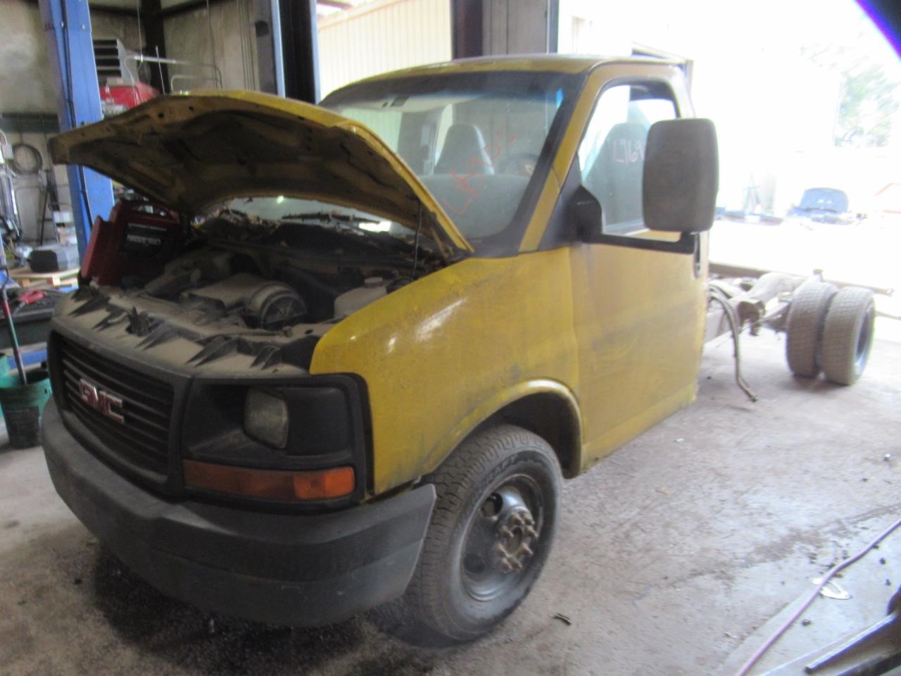 https://f005.backblazeb2.com/file/img-partshotlines-com/Inventory/OK54/Vehicle/37653_03.jpg