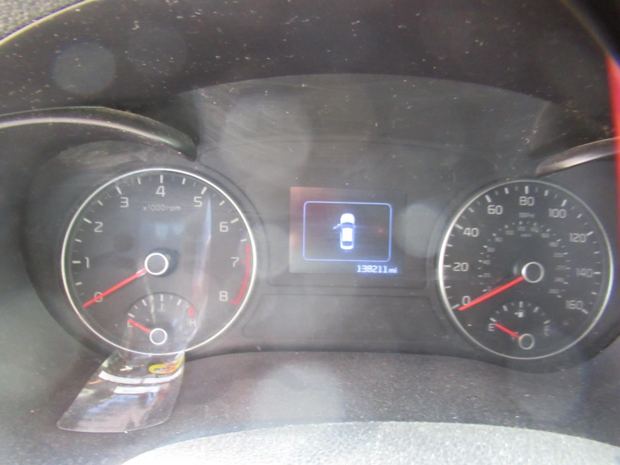 https://f005.backblazeb2.com/file/img-partshotlines-com/Inventory/OK54/Vehicle/37765_12.jpg