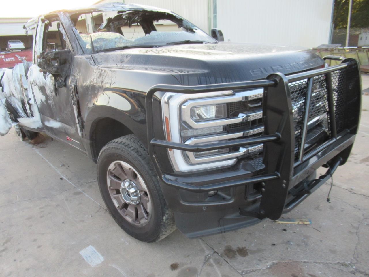 https://f005.backblazeb2.com/file/img-partshotlines-com/Inventory/OK54/Vehicle/37823_03.jpg