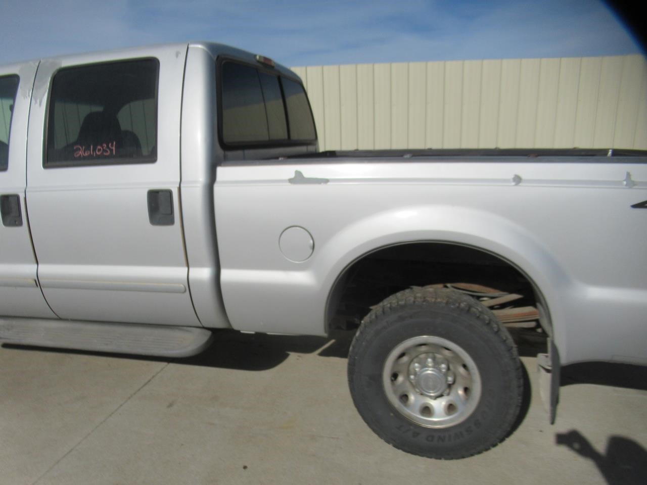 https://f005.backblazeb2.com/file/img-partshotlines-com/Inventory/OK54/Vehicle/38119_09.jpg
