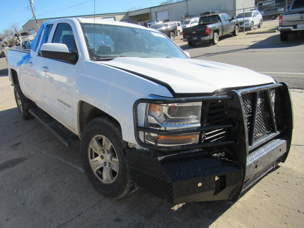 Vehicle/38258_03.jpg