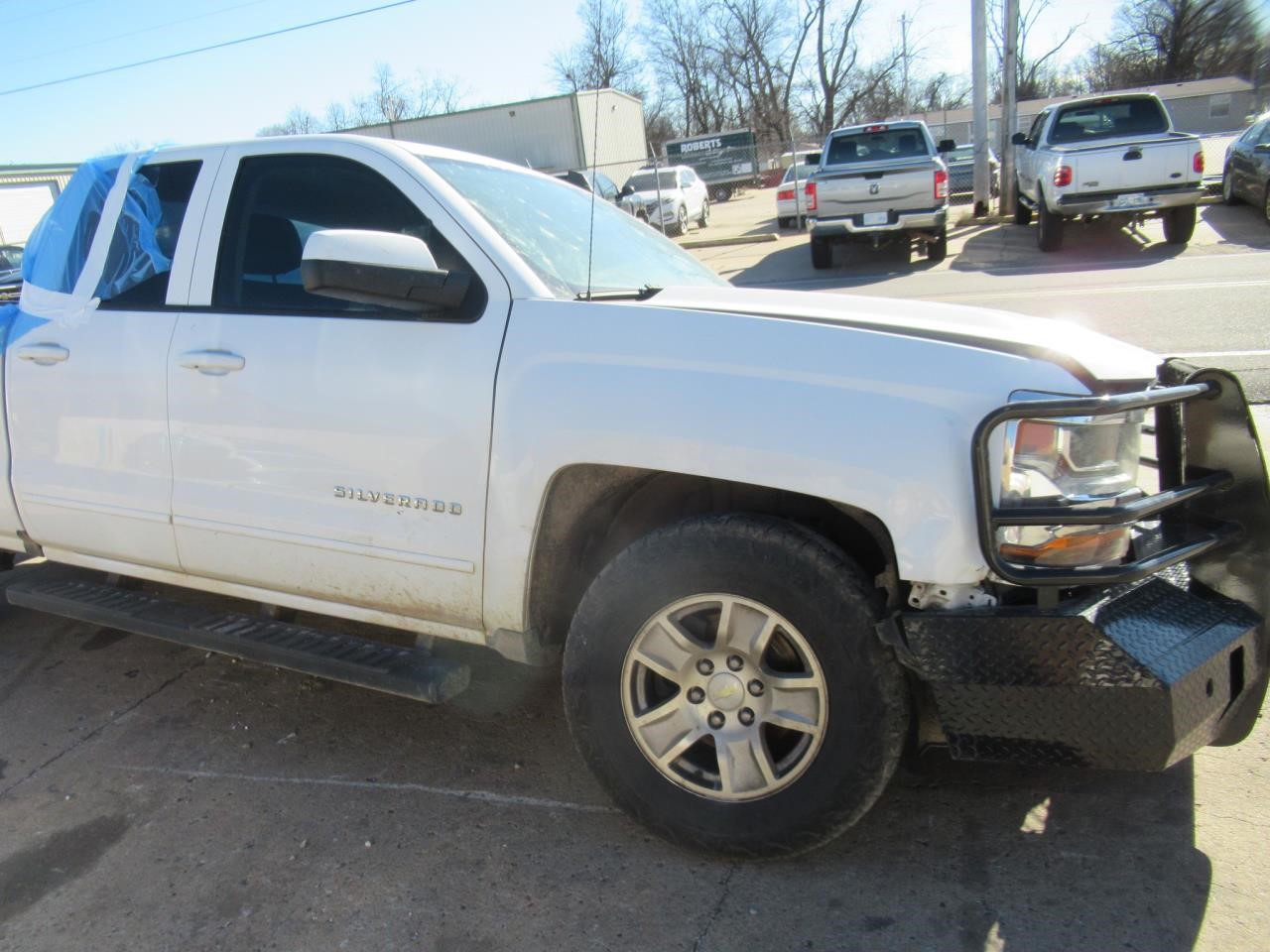 Vehicle/38258_04.jpg