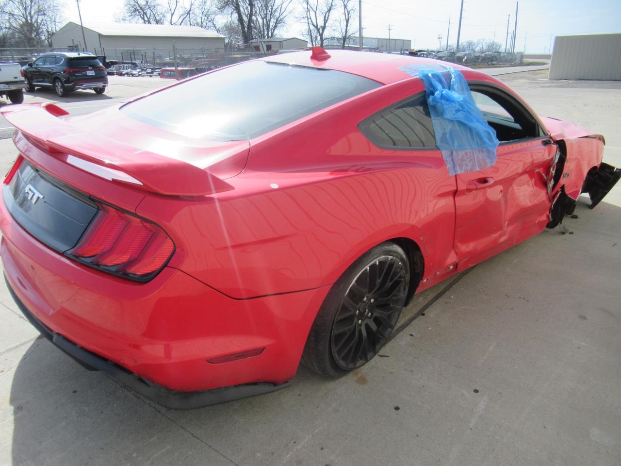 https://f005.backblazeb2.com/file/img-partshotlines-com/Inventory/OK54/Vehicle/38458_05.jpg