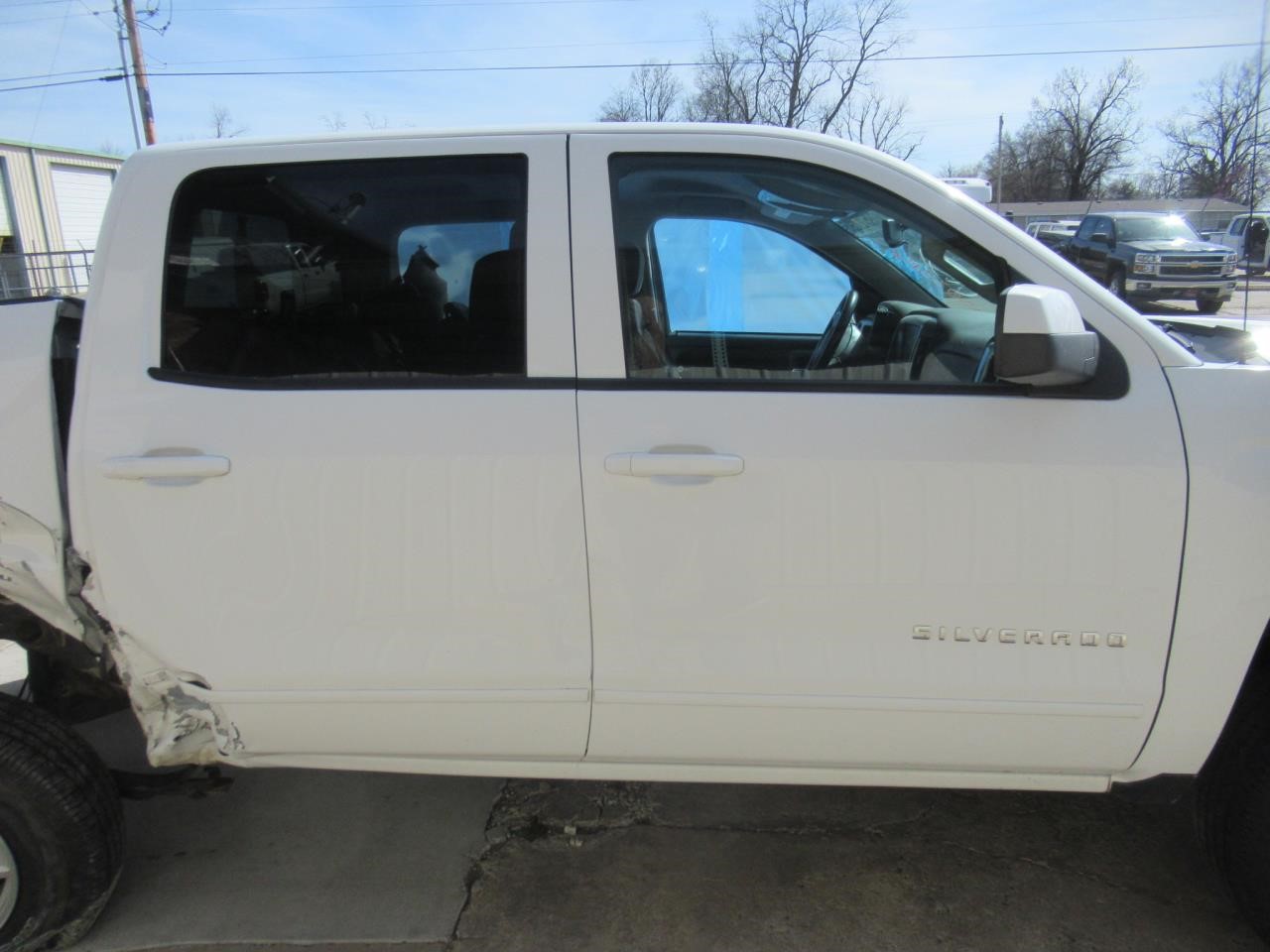 Vehicle/38588_04.jpg