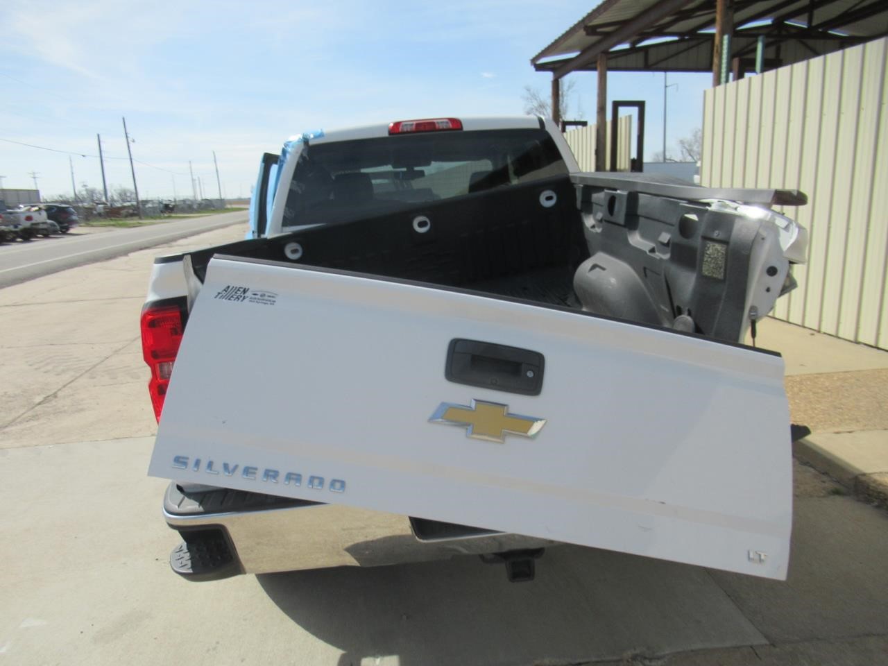 Vehicle/38588_06.jpg